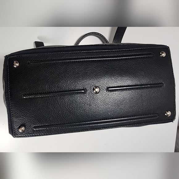 Yves Saint Laurent Muse Two hand bag. Corner wear On All 4 Corners - Picture 8 of 14